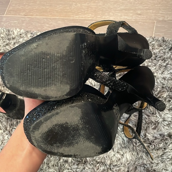 Nine Wear Black Heels - Picture 5 of 5